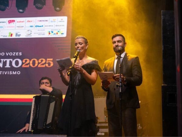 Sara-Kirchhof-e-Zeca-Amaral-vivem-edicao-historica-do- Festival-Musicanto